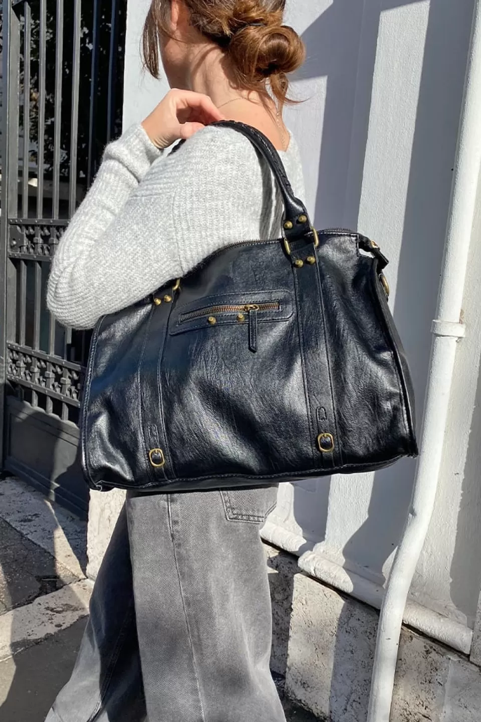 borsa_shopping_323182.webp Subdued Borsa shopping